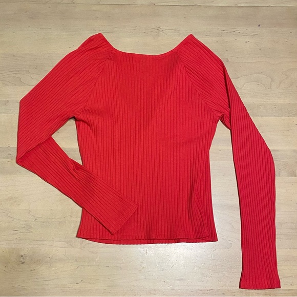 Women’s V-Neck Wrap Shirt Universal Thread - Red - Size Medium - Picture 5 of 8
